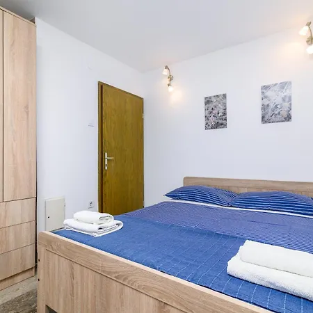 Apartments With A Parking Space Premantura, Medulin - 2228 Room photo